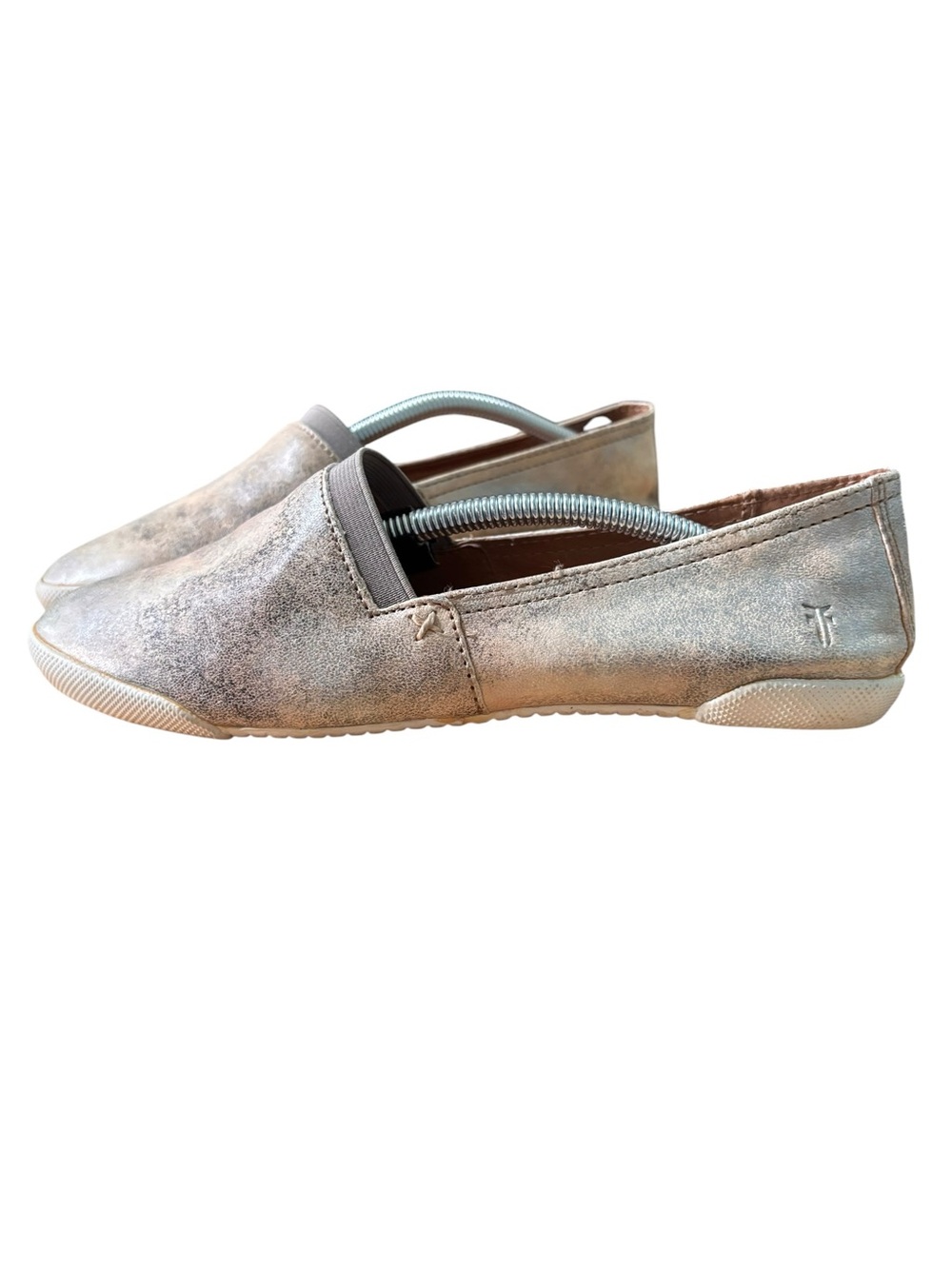 Frye Melanie Slip-On Flats – Sz 7M
in Champagne Gold - Picture 3 of 11